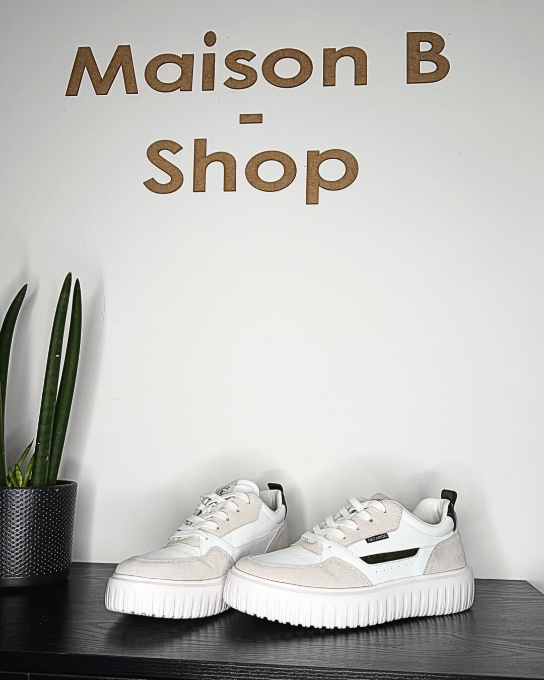 Baskets homme blanches à semelle épaisse – style moderne & confort