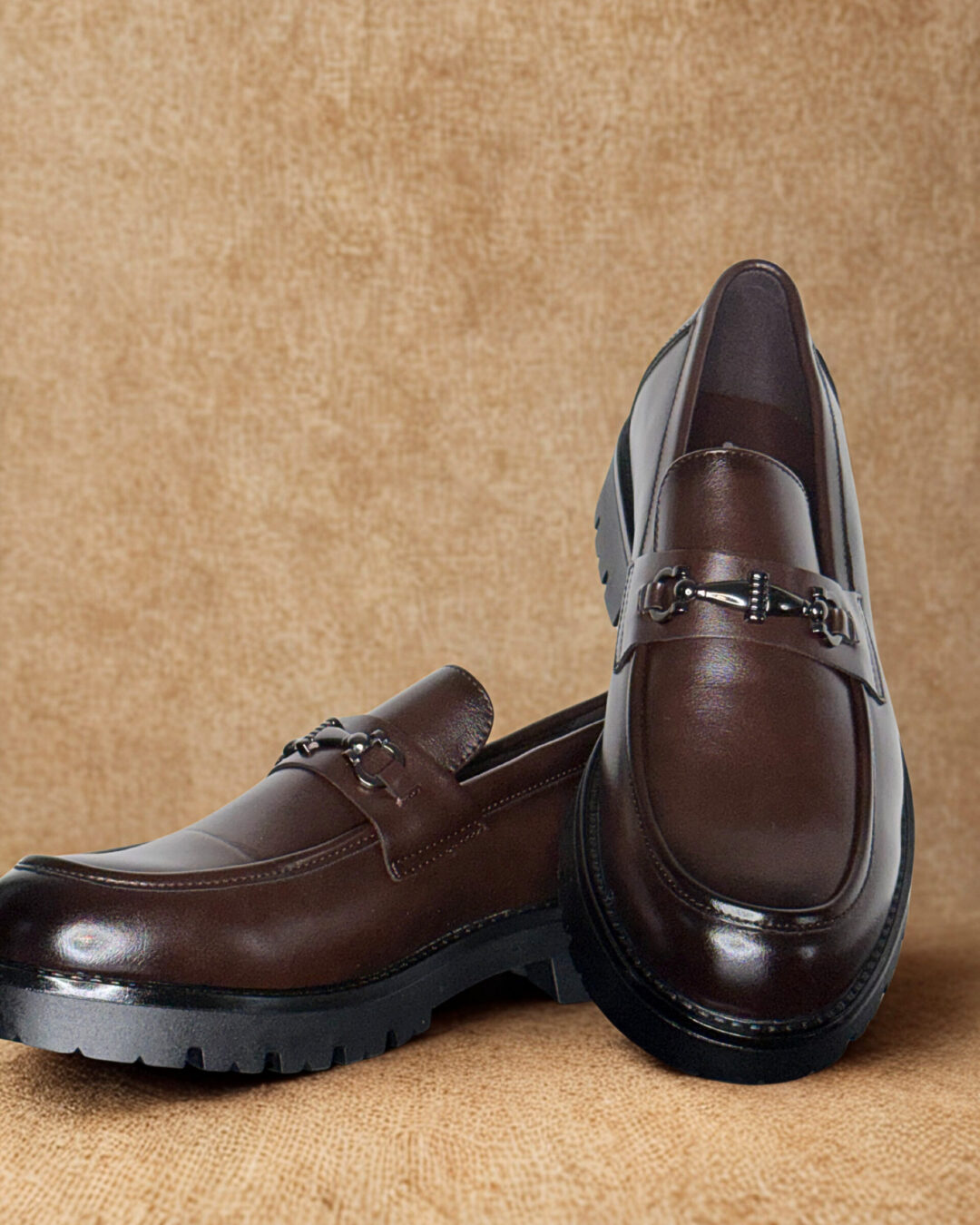 Mocassins marrons homme à semelle crantée – élégance urbaine & confort